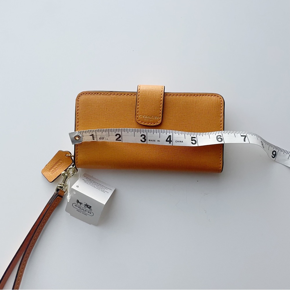 NWT Coach Marigold Wristlet Wallet - Picture 9 of 11